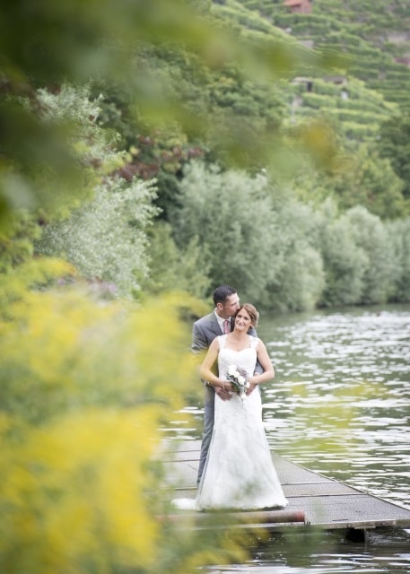 Hochzeitslocation Stuttgart, Hochzeit in Stuttgart, Freie Trauung, Hochzeit am Wasser, Heiraten in Stuttgart, Hochzeitsdeko in grau, silber und altrosa